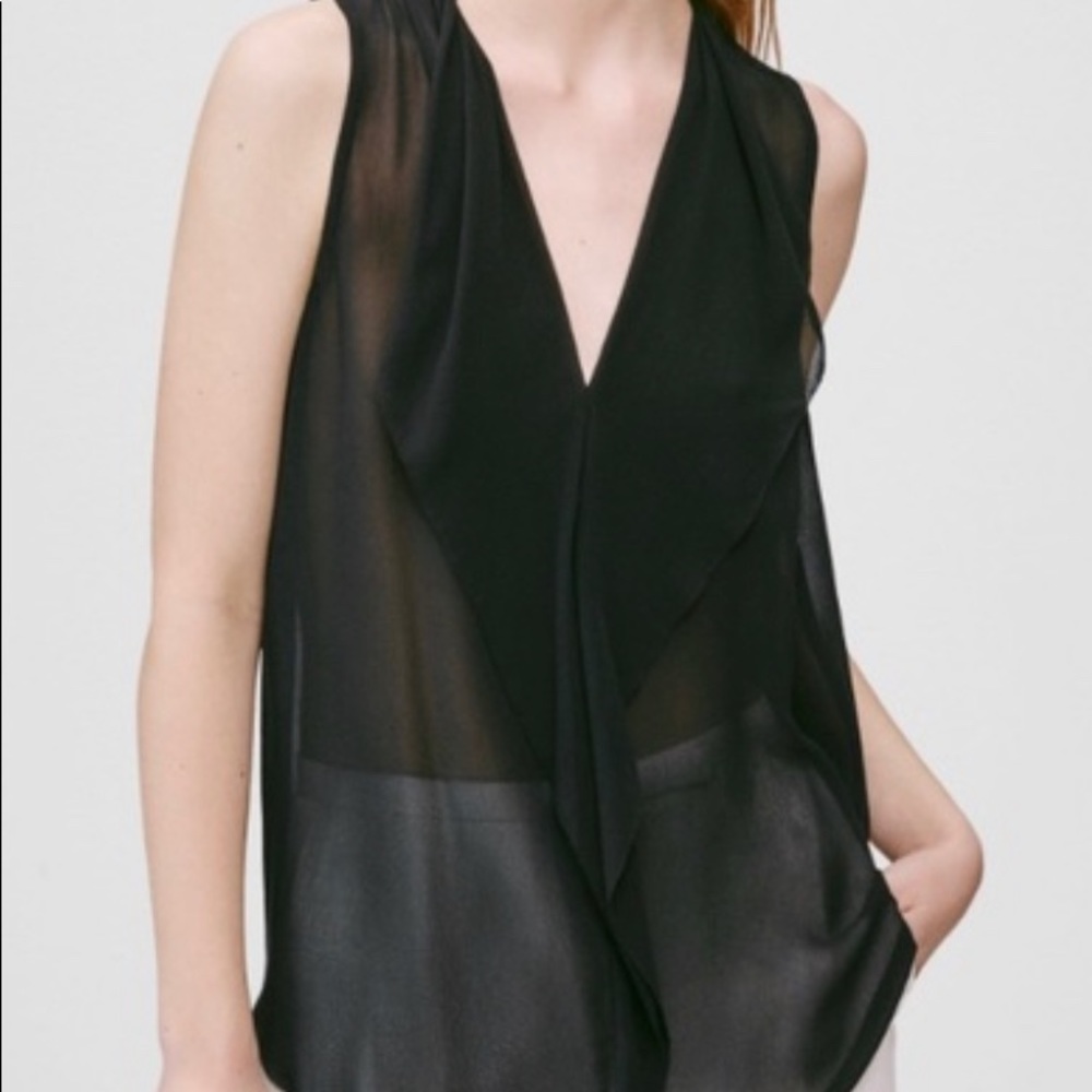 Aritzia t.babaton Tinsley Sleeveless Blouse